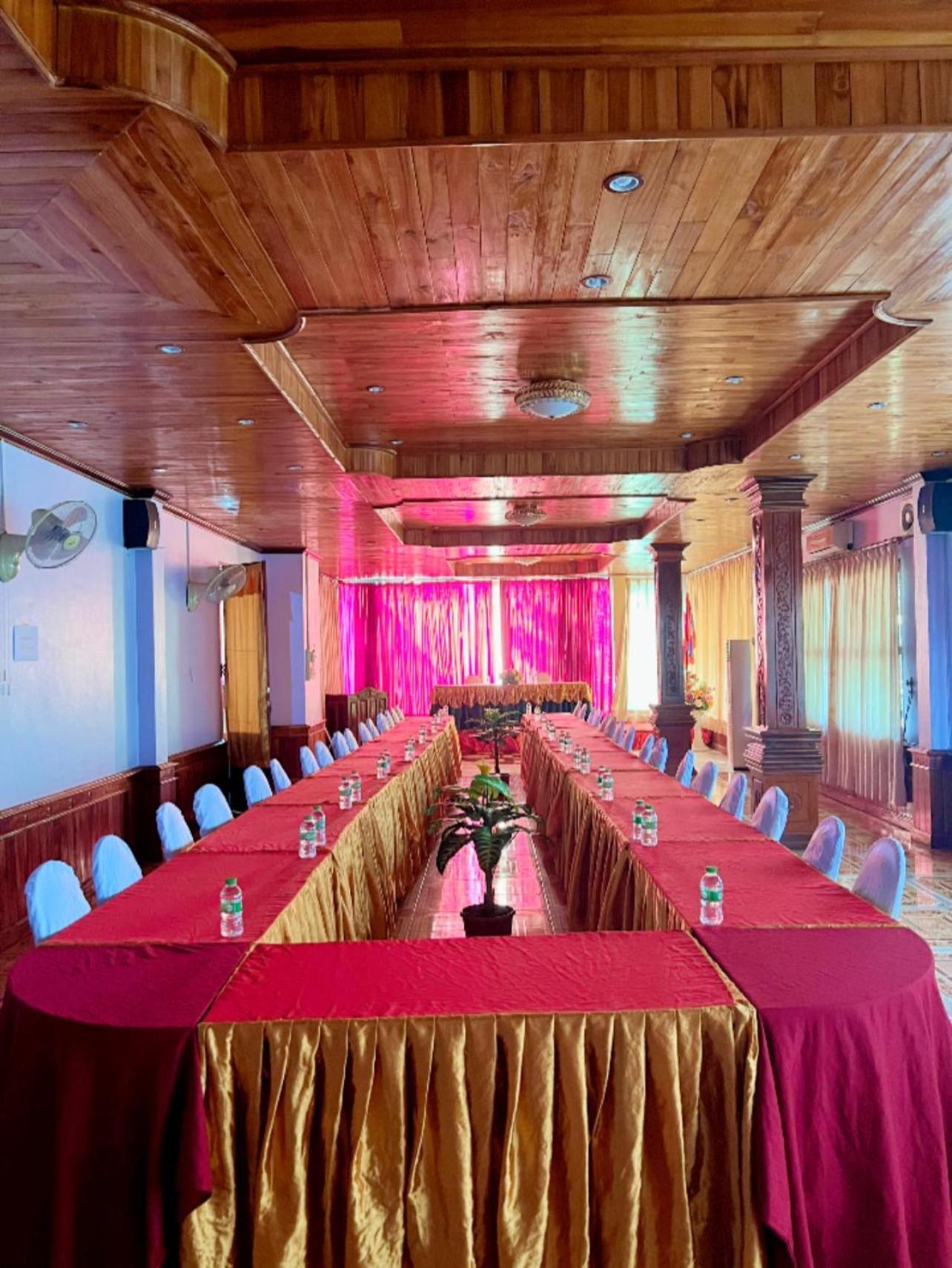 Khampaseuth Hotel Vang Vieng Exterior photo