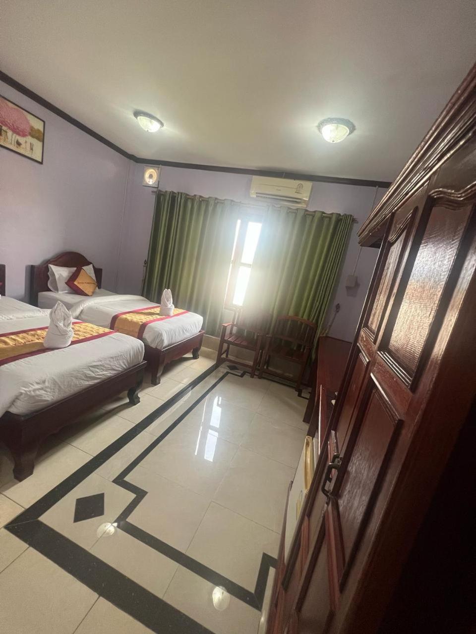 Khampaseuth Hotel Vang Vieng Exterior photo